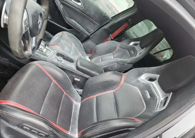 MERCEDES-BENZ GLA 45 AMG 4-Matic