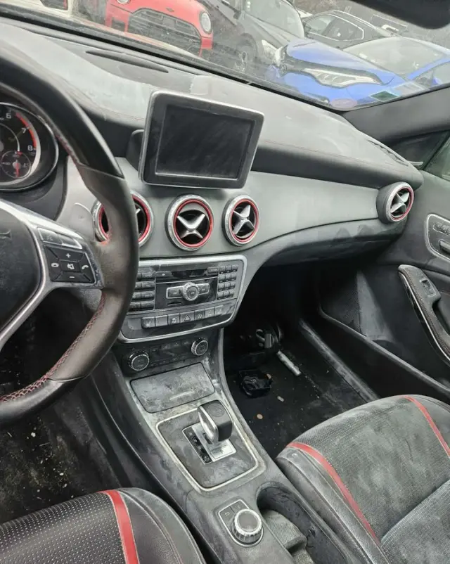 MERCEDES-BENZ GLA 45 AMG 4-Matic