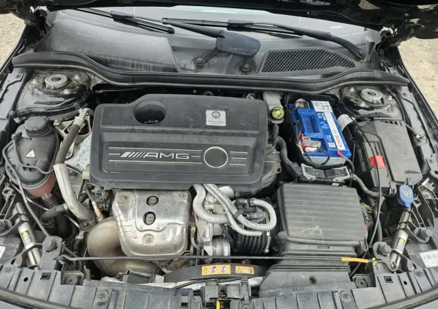MERCEDES-BENZ GLA 45 AMG 4-Matic