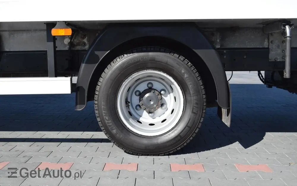 IVECO DAILY 70C18 / 3.0 - 180 KM / AUTOMAT HI-MATIC / 3 OSOBY / CHŁODNIA - MROŹNIA 4,55 M / AGREGAD FRIGOBLOCK / WINDA SORENSEN / KLIMA / TEMPOMAT / KAMERA COFANIA / REGULOWANE ZAWIESZENIE / SERWISOWANY / SPROWADZONY Z NIEMIEC 