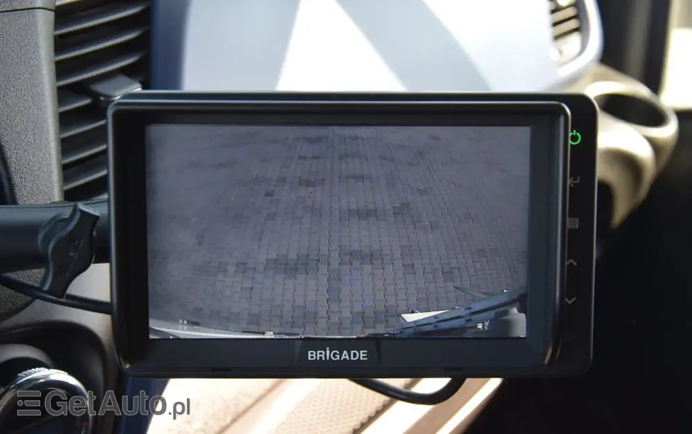 IVECO DAILY 70C18 / 3.0 - 180 KM / AUTOMAT HI-MATIC / 3 OSOBY / CHŁODNIA - MROŹNIA 4,55 M / AGREGAD FRIGOBLOCK / WINDA SORENSEN / KLIMA / TEMPOMAT / KAMERA COFANIA / REGULOWANE ZAWIESZENIE / SERWISOWANY / SPROWADZONY Z NIEMIEC 