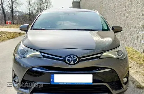 TOYOTA Avensis 