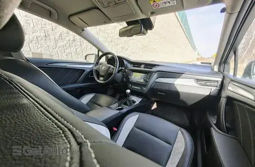 TOYOTA Avensis 