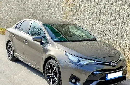 TOYOTA Avensis 