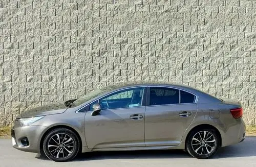 TOYOTA Avensis 