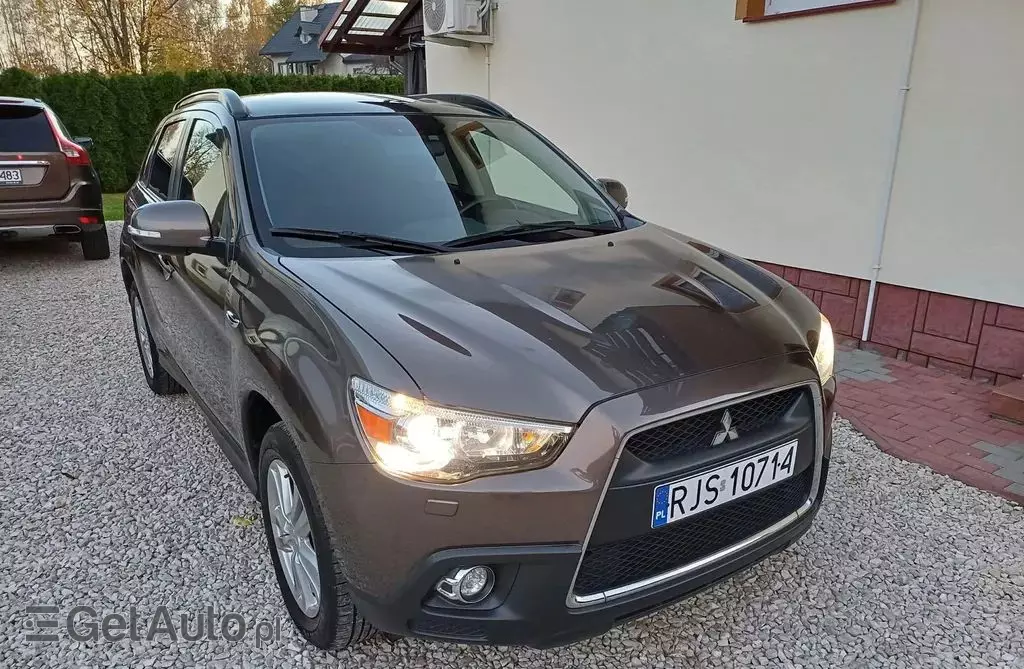 MITSUBISHI ASX 