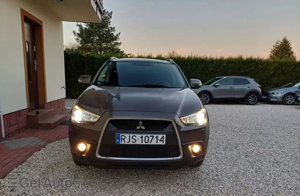 MITSUBISHI ASX 