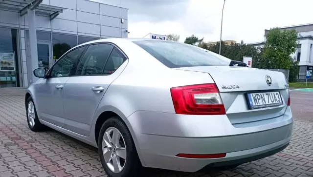 SKODA Octavia 