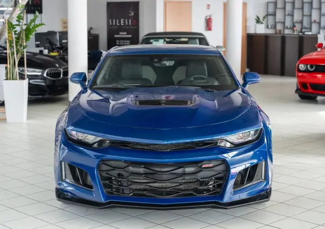 CHEVROLET Camaro Coupe 6.2 V8