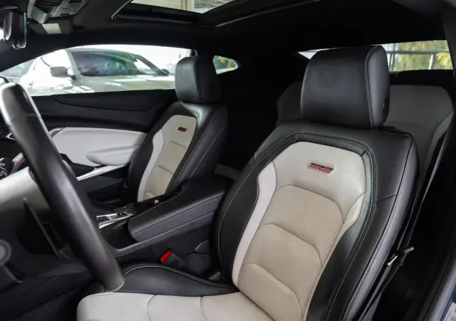 CHEVROLET Camaro Coupe 6.2 V8