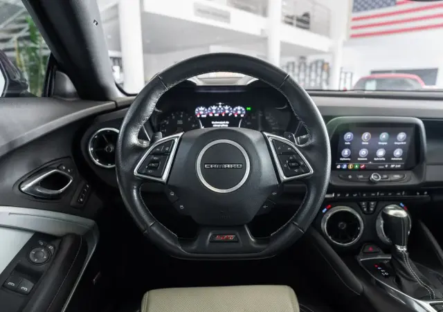 CHEVROLET Camaro Coupe 6.2 V8