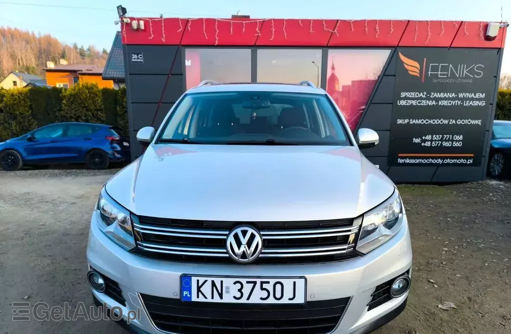 VOLKSWAGEN Tiguan 