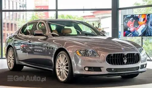 MASERATI Quattroporte 