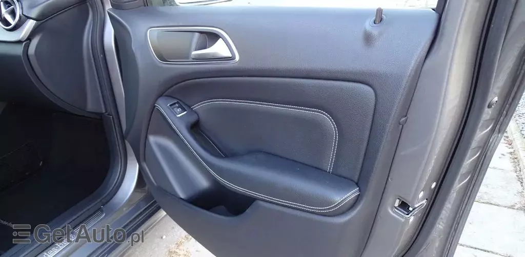 MERCEDES-BENZ Klasa B 