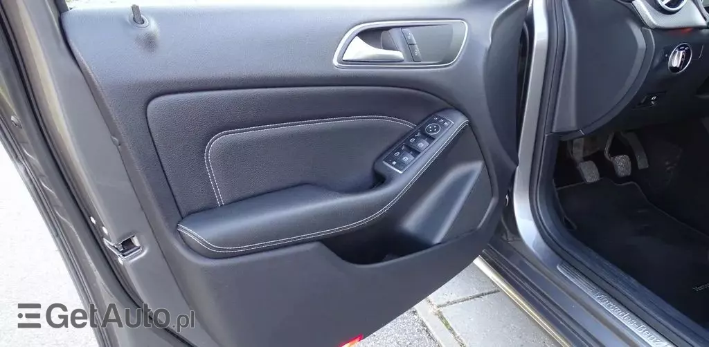 MERCEDES-BENZ Klasa B 