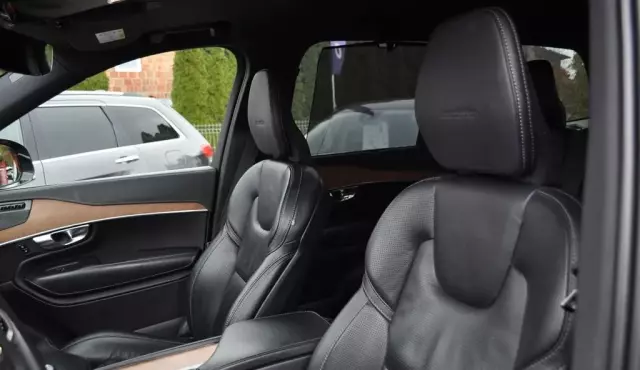 VOLVO XC90 2.0 D5 (235 KM) AWD Automatic