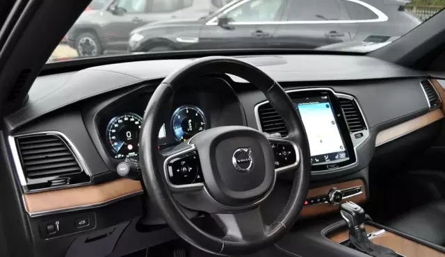 VOLVO XC90 2.0 D5 (235 KM) AWD Automatic