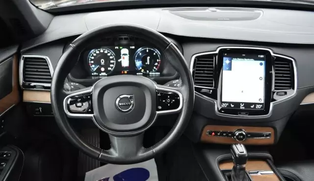 VOLVO XC90 2.0 D5 (235 KM) AWD Automatic