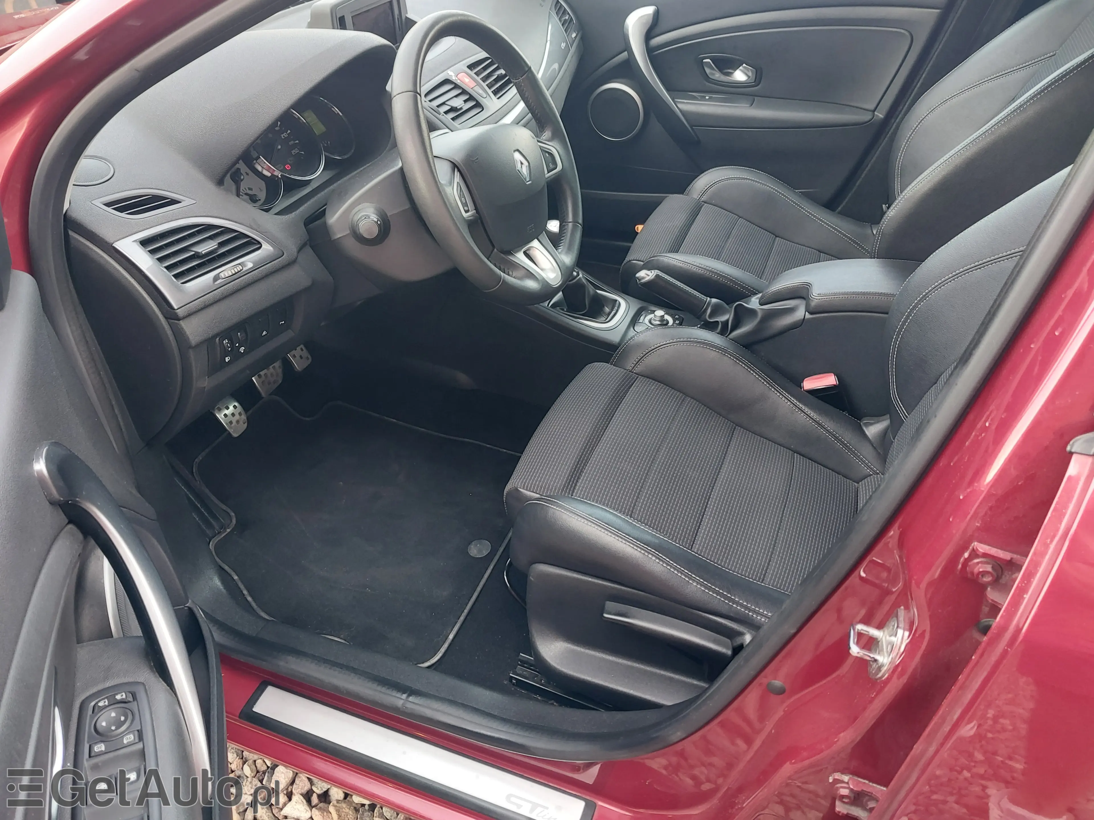 RENAULT Megane GT TCE 180