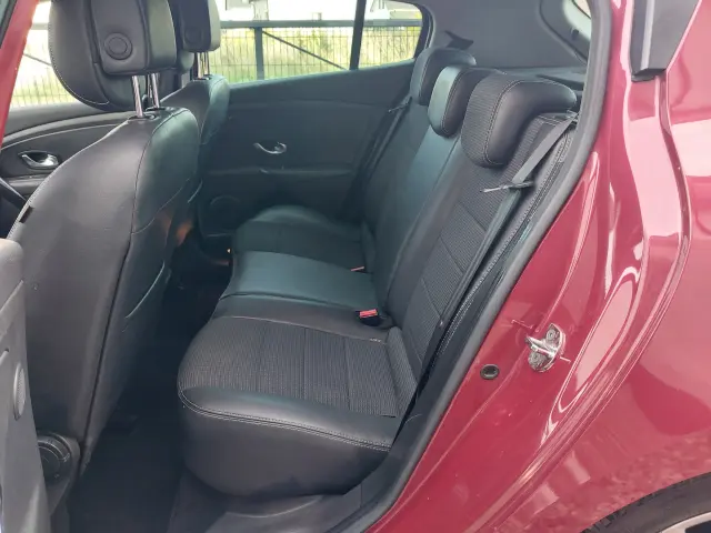 RENAULT Megane GT TCE 180