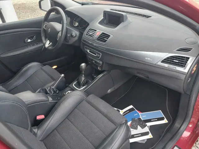 RENAULT Megane GT TCE 180