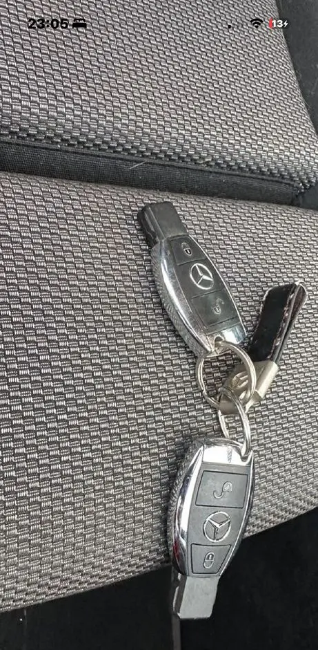 MERCEDES-BENZ GLA 200 7G-DCT Peak Edition