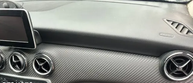 MERCEDES-BENZ GLA 200 7G-DCT Peak Edition