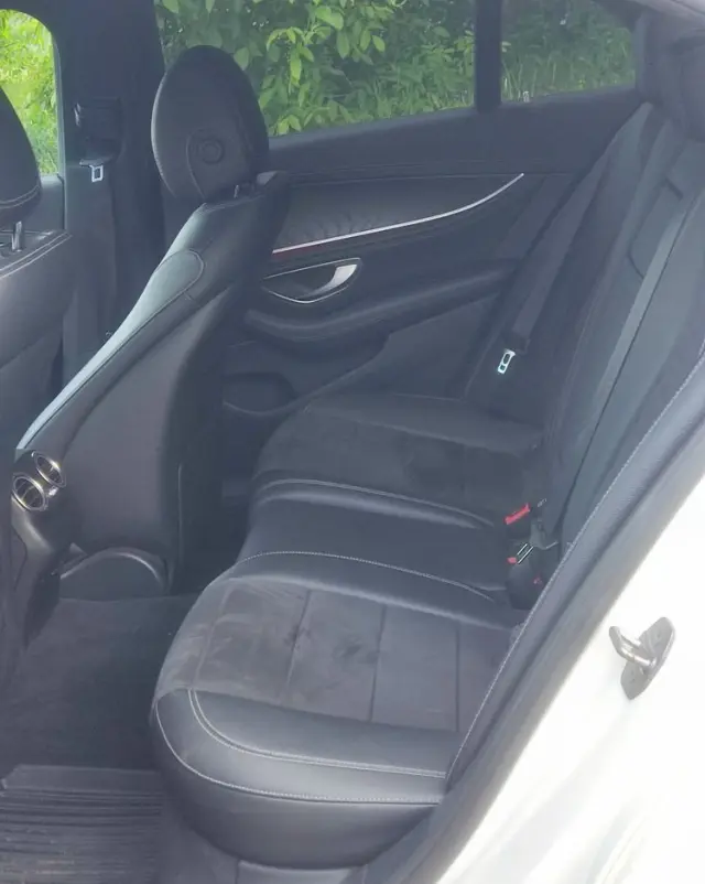 MERCEDES-BENZ Klasa E 220 d 4-Matic 9G-TRONIC