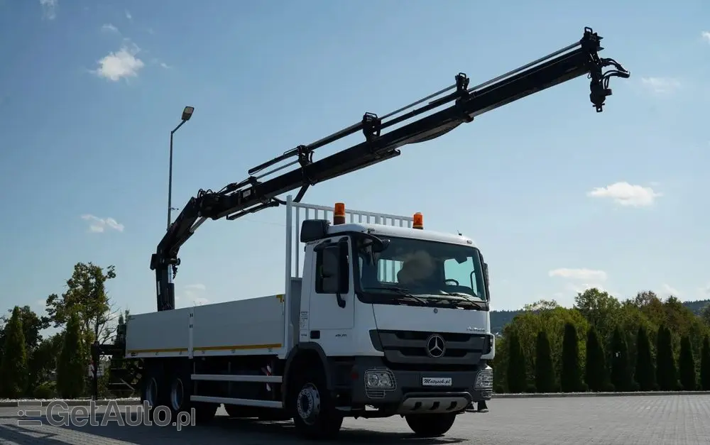 MERCEDES-BENZ ACTROS 2636 / 6x4 / SKRZYNIOWY 7 M + HDS HIAB  -  WYSÓW 12,6 M / MOCNA PODŁOGA / STEROWANIE RADIOWE / ROTATOR / SPROWADZONY 
