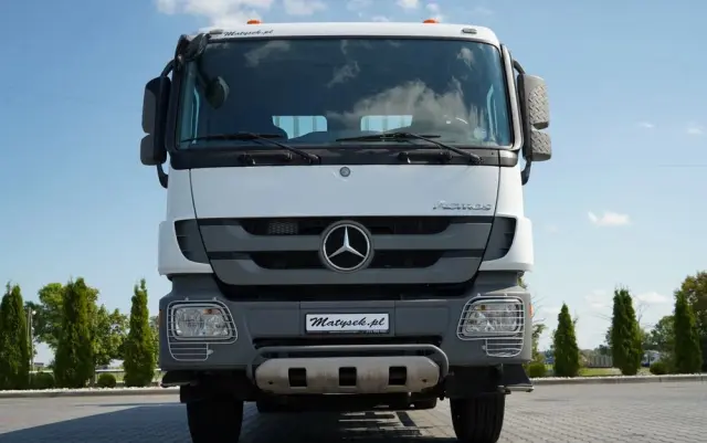 MERCEDES-BENZ ACTROS 2636 / 6x4 / SKRZYNIOWY 7 M + HDS HIAB  -  WYSÓW 12,6 M / MOCNA PODŁOGA / STEROWANIE RADIOWE / ROTATOR / SPROWADZONY 