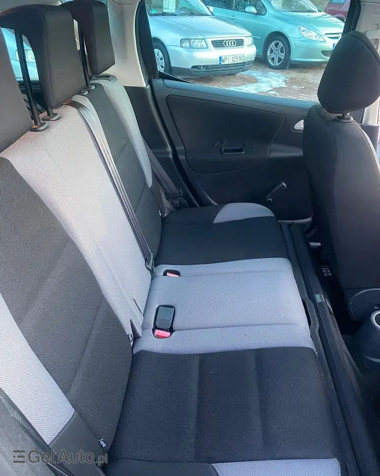 PEUGEOT 207 1.4 16V Trendy