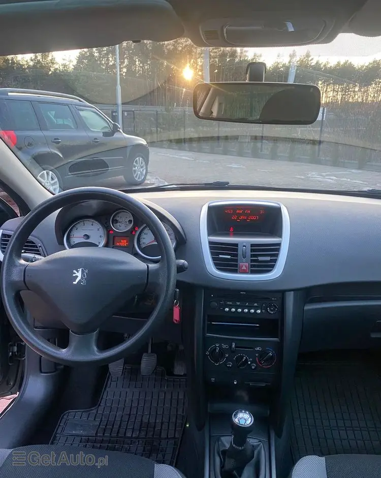 PEUGEOT 207 1.4 16V Trendy
