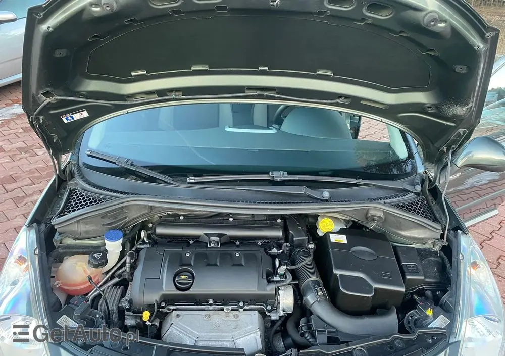 PEUGEOT 207 1.4 16V Trendy