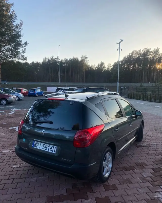 PEUGEOT 207 1.4 16V Trendy