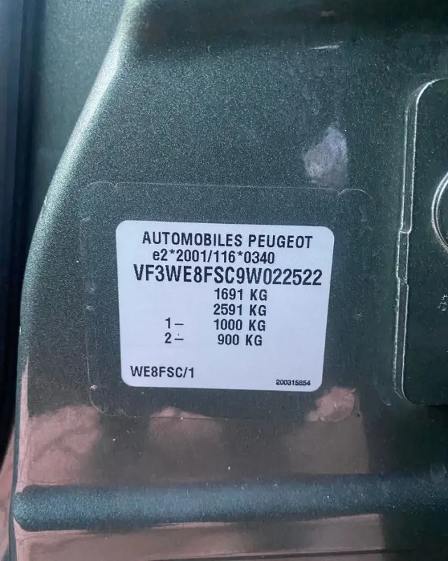 PEUGEOT 207 1.4 16V Trendy