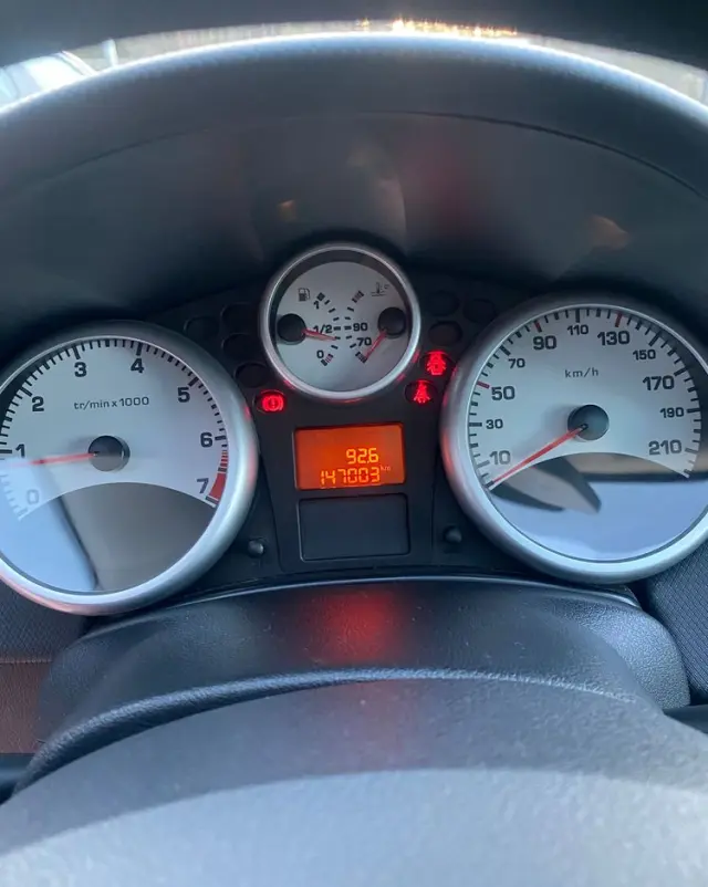 PEUGEOT 207 1.4 16V Trendy