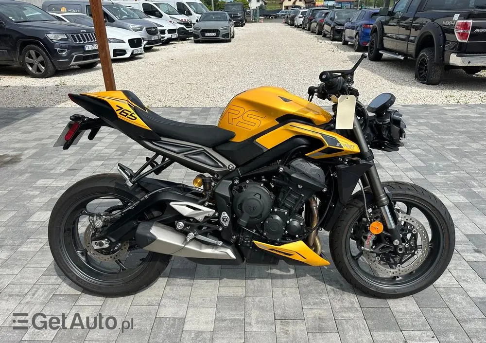 TRIUMPH Street Triple 