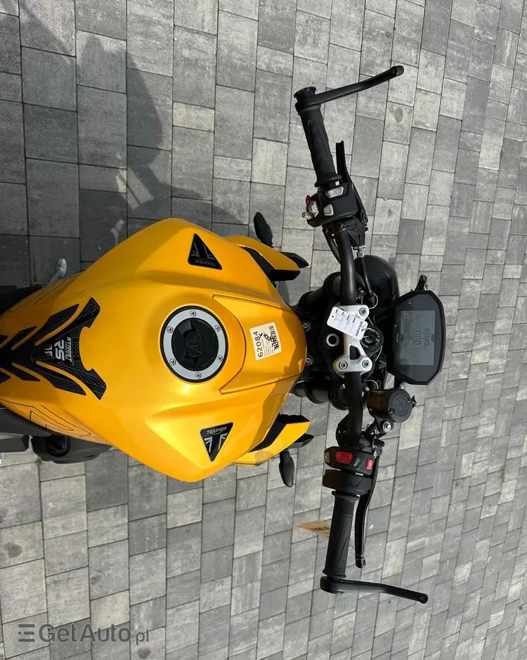 TRIUMPH Street Triple 