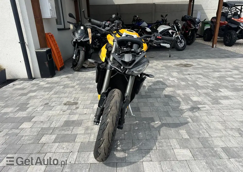 TRIUMPH Street Triple 