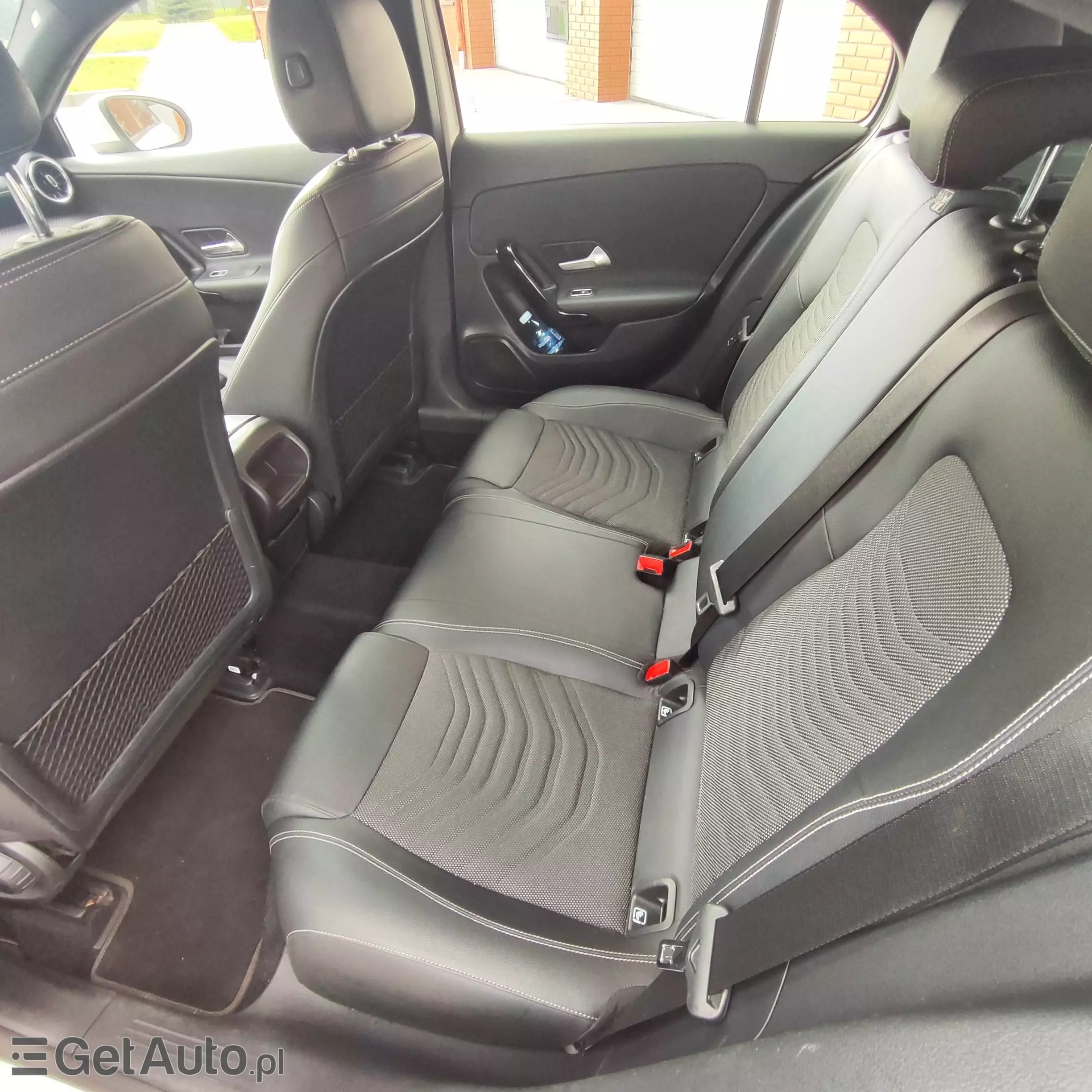 MERCEDES-BENZ A 180 Business Solution