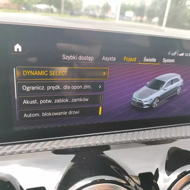 MERCEDES-BENZ A 180 Business Solution