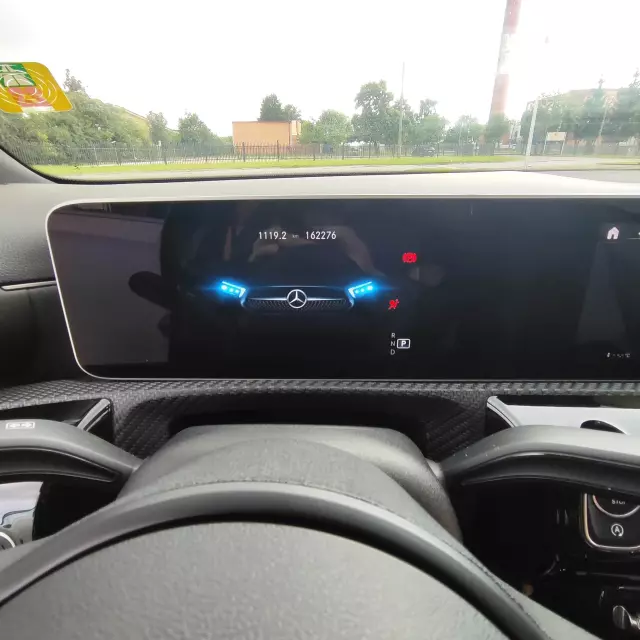 MERCEDES-BENZ A 180 Business Solution