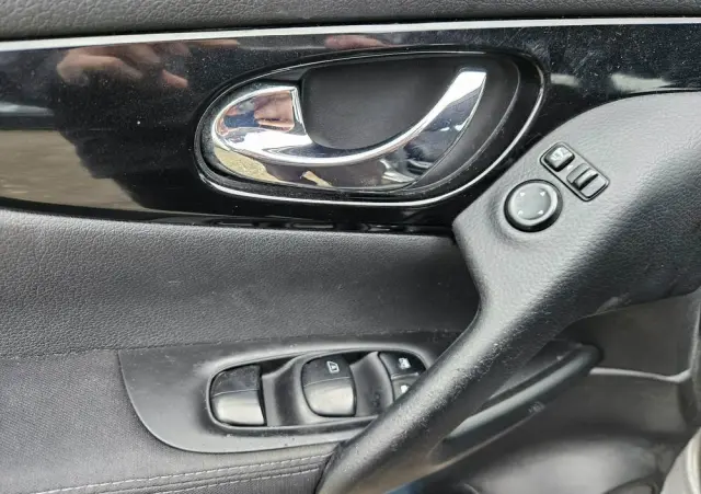 NISSAN Qashqai 1.5 dCi DPF visia
