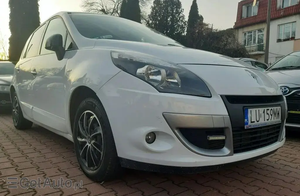 RENAULT Scenic 