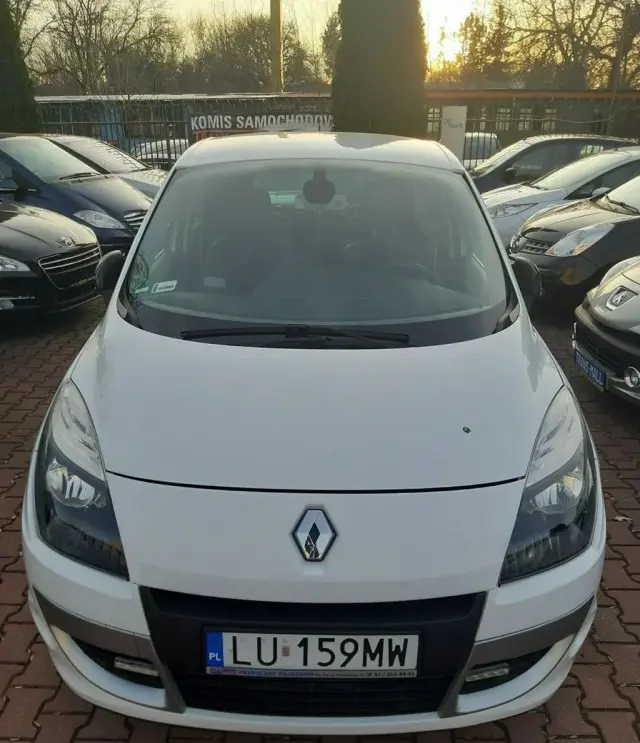 RENAULT Scenic 