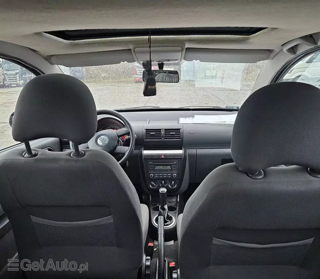 VOLKSWAGEN Fox 