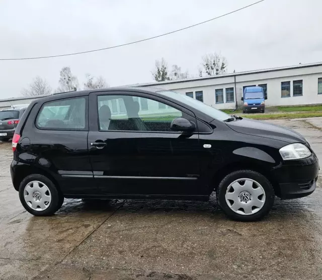 VOLKSWAGEN Fox 