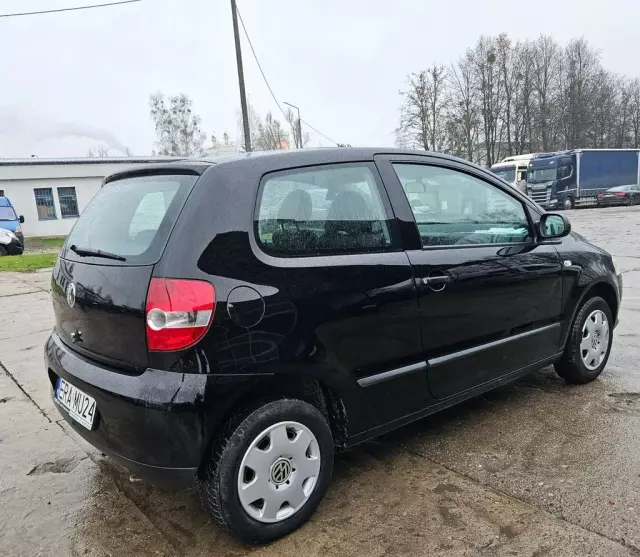 VOLKSWAGEN Fox 