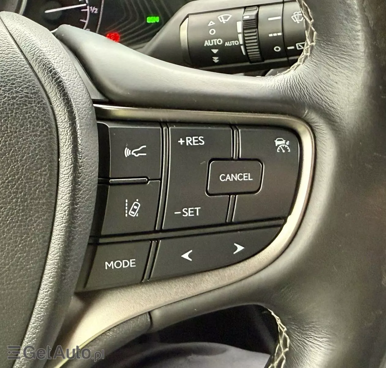 LEXUS UX 250h GPF Elegance 2WD