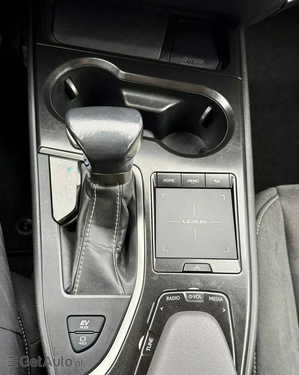 LEXUS UX 250h GPF Elegance 2WD